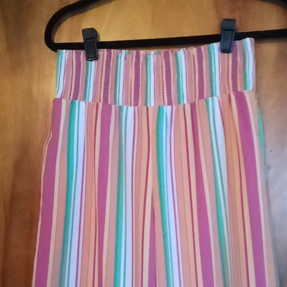 NWOT Multi color elastic waistband pant - Picture 2 of 3